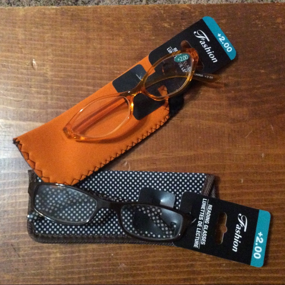 New set 2 Fashion 2.00 reading glasses with cases
